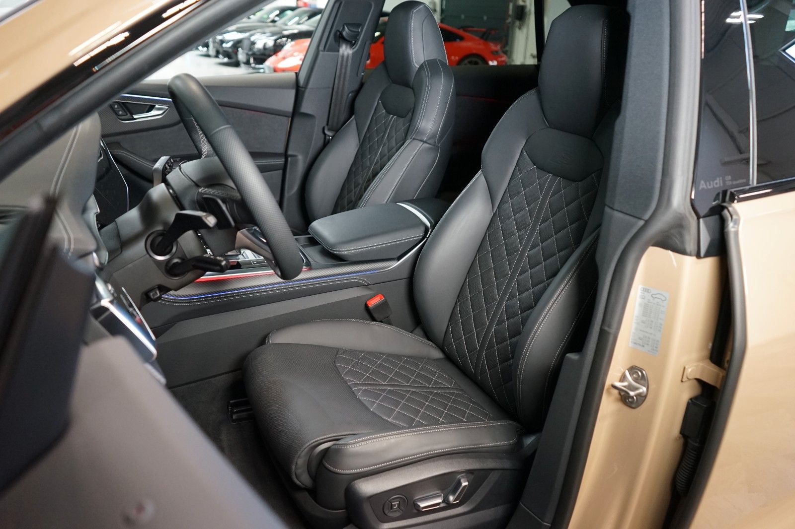 Audi Q8 50 TDI - Samsaru's Car Outlet