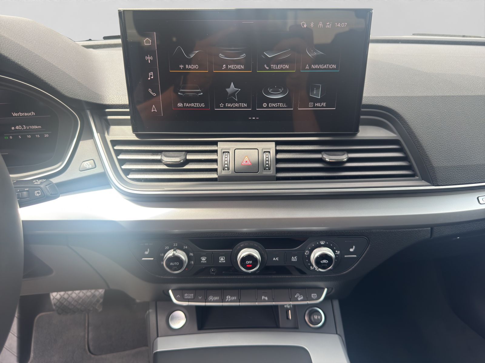 Audi Q5 40 2.0 TFSI quattro advanced - Samsaru's Car Outlet