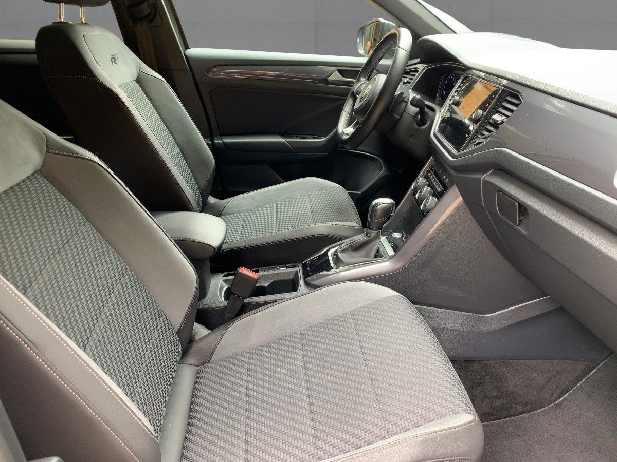 Volkswagen T-Roc 1.5TSI DSG R-LINE - Samsaru's Car Outlet