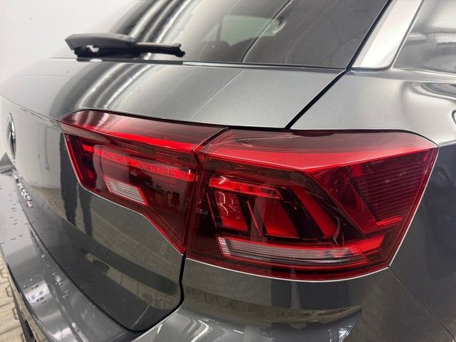 Volkswagen T-Roc 1.5 TSI Sport - Samsaru's Car Outlet