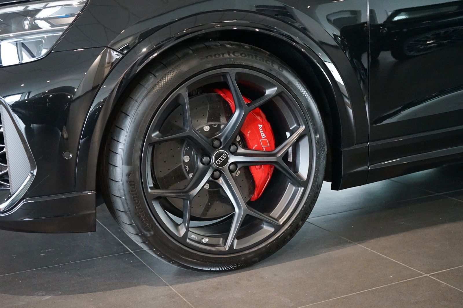 Audi RSQ8 performance | B&O Advanced | Carbon | 305