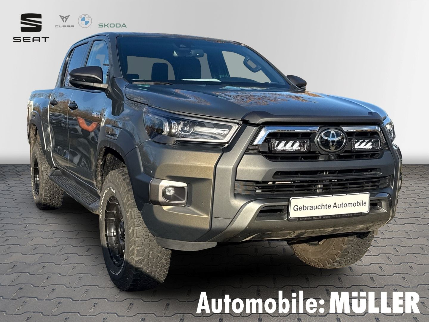 Toyota Hilux 2.8 D-4D Double Cab Invincible 4x4 BFGoodr