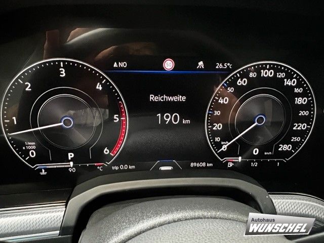 Volkswagen Touareg 4.0 V8 TDI R-Line - Samsaru's Car Outlet