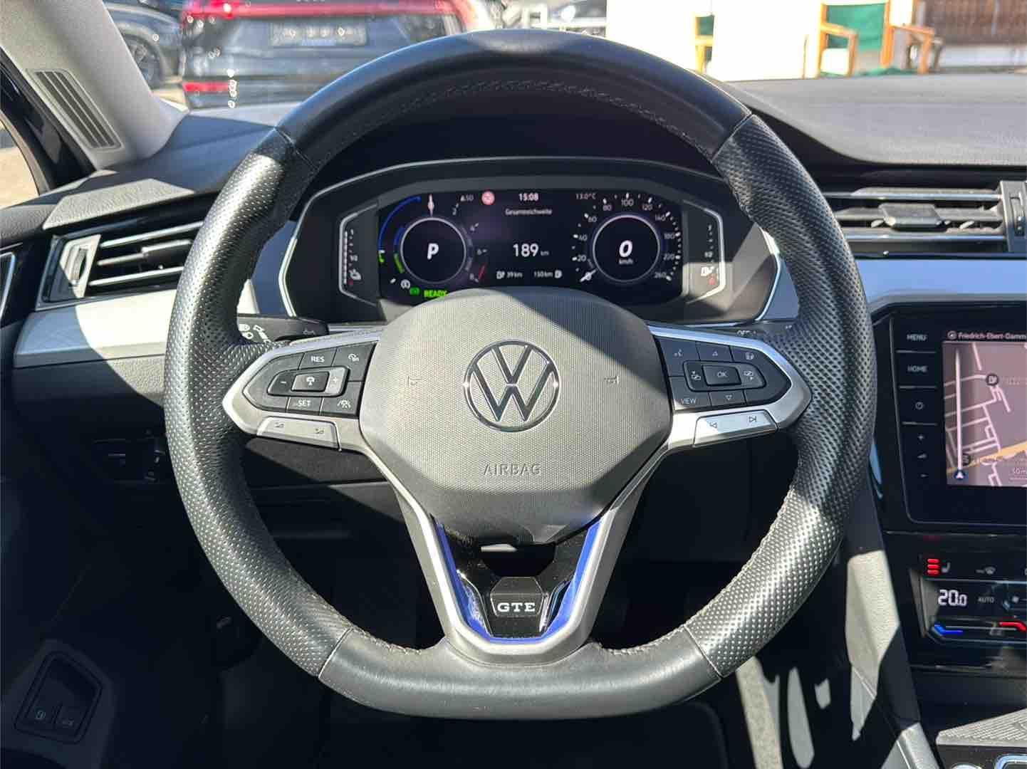 Volkswagen Passat Variant GTE - Samsaru's Car Outlet