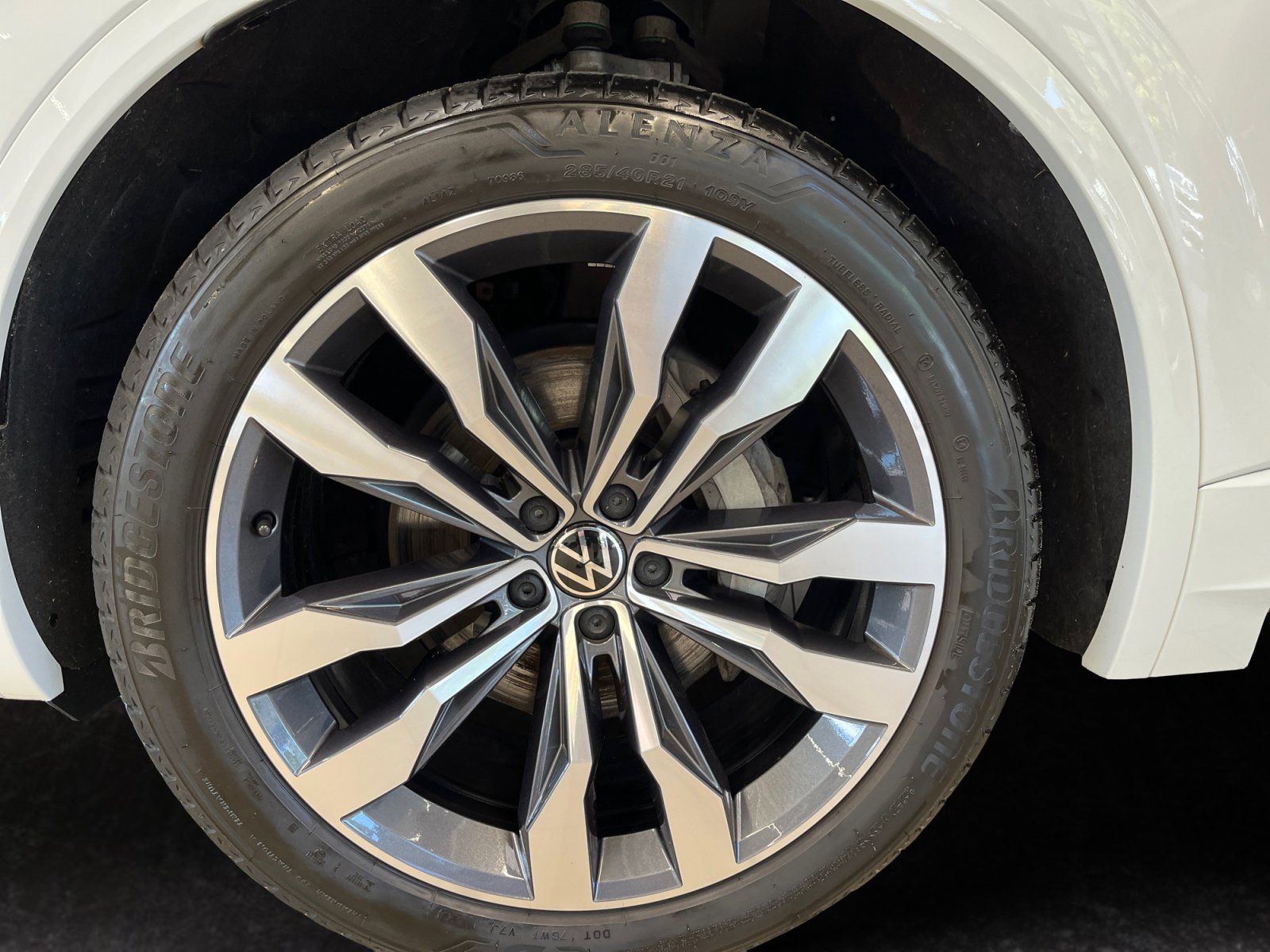 Volkswagen Touareg R-Line 3.0 V6 TDI DSG 4Motion 360°KAM AH