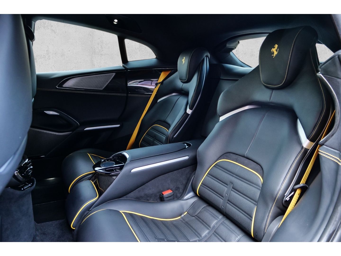 Ferrari Purosangue - Samsaru's Car Outlet