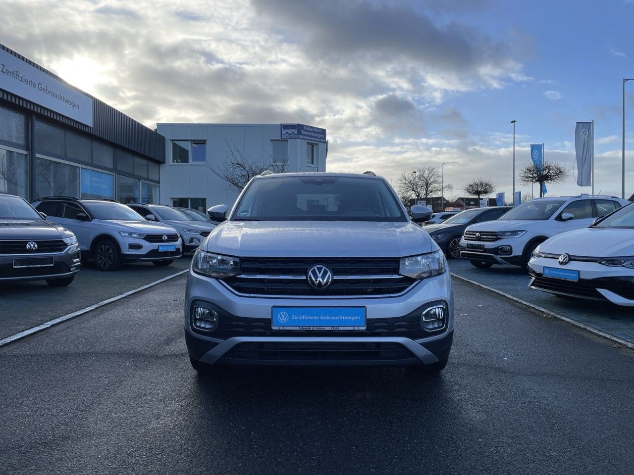 Volkswagen T-Cross 1.0 TSI MOVE - Samsaru's Car Outlet