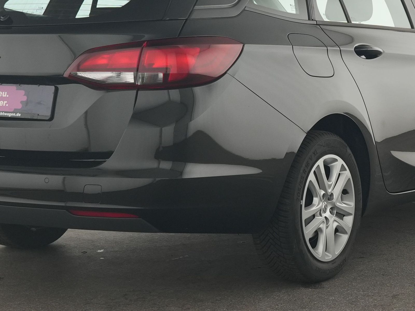 Opel Astra Edition - Samsaru's Car Outlet