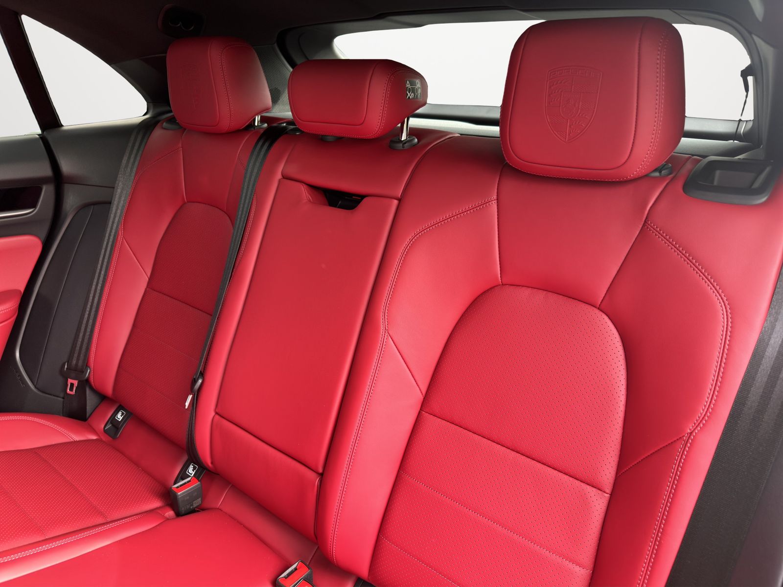 Porsche Macan 4S | Panorama | Hinterachslenkung | BOSE |