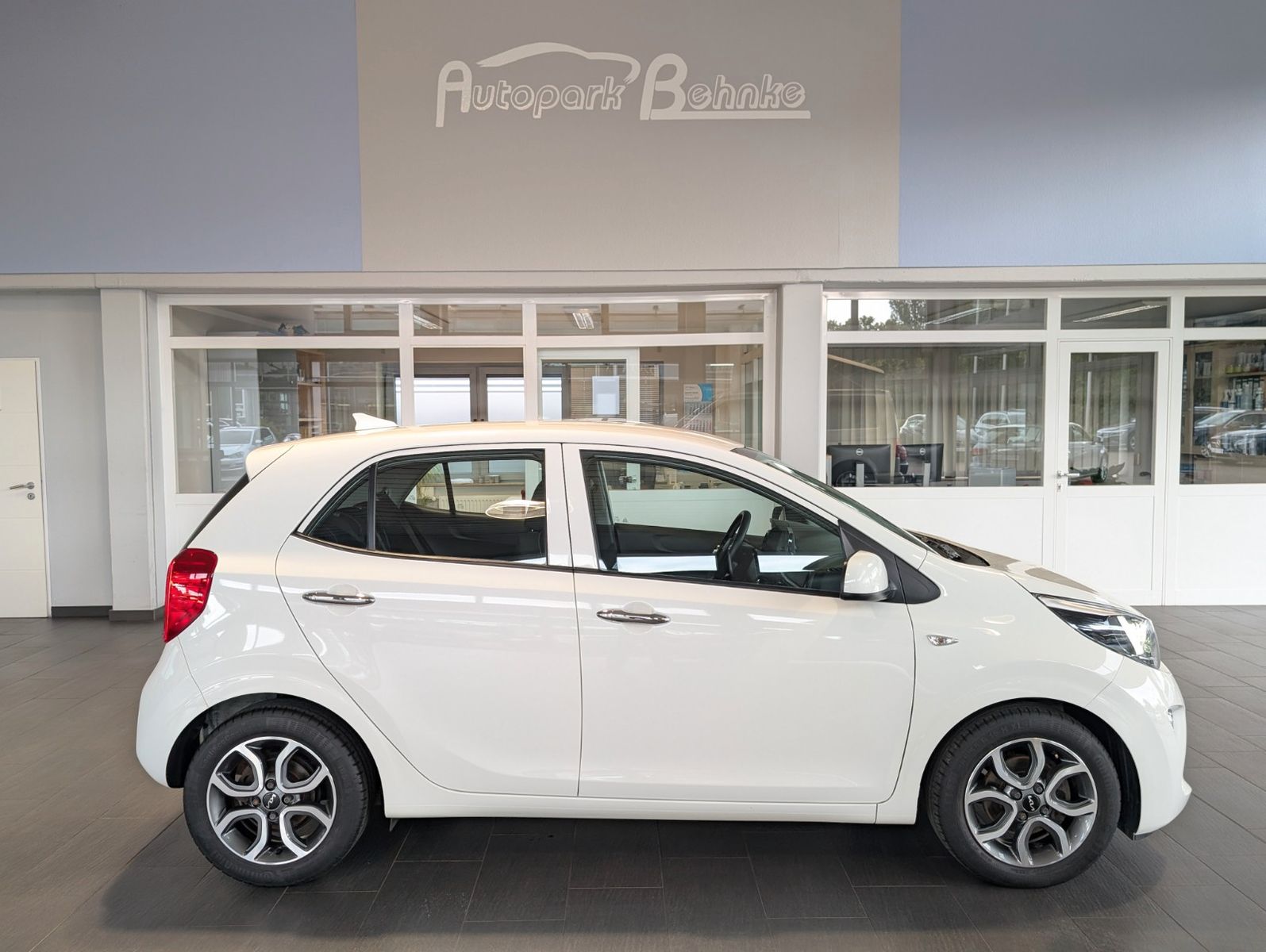 Kia Picanto 1.2 Aut. - Samsaru's Car Outlet