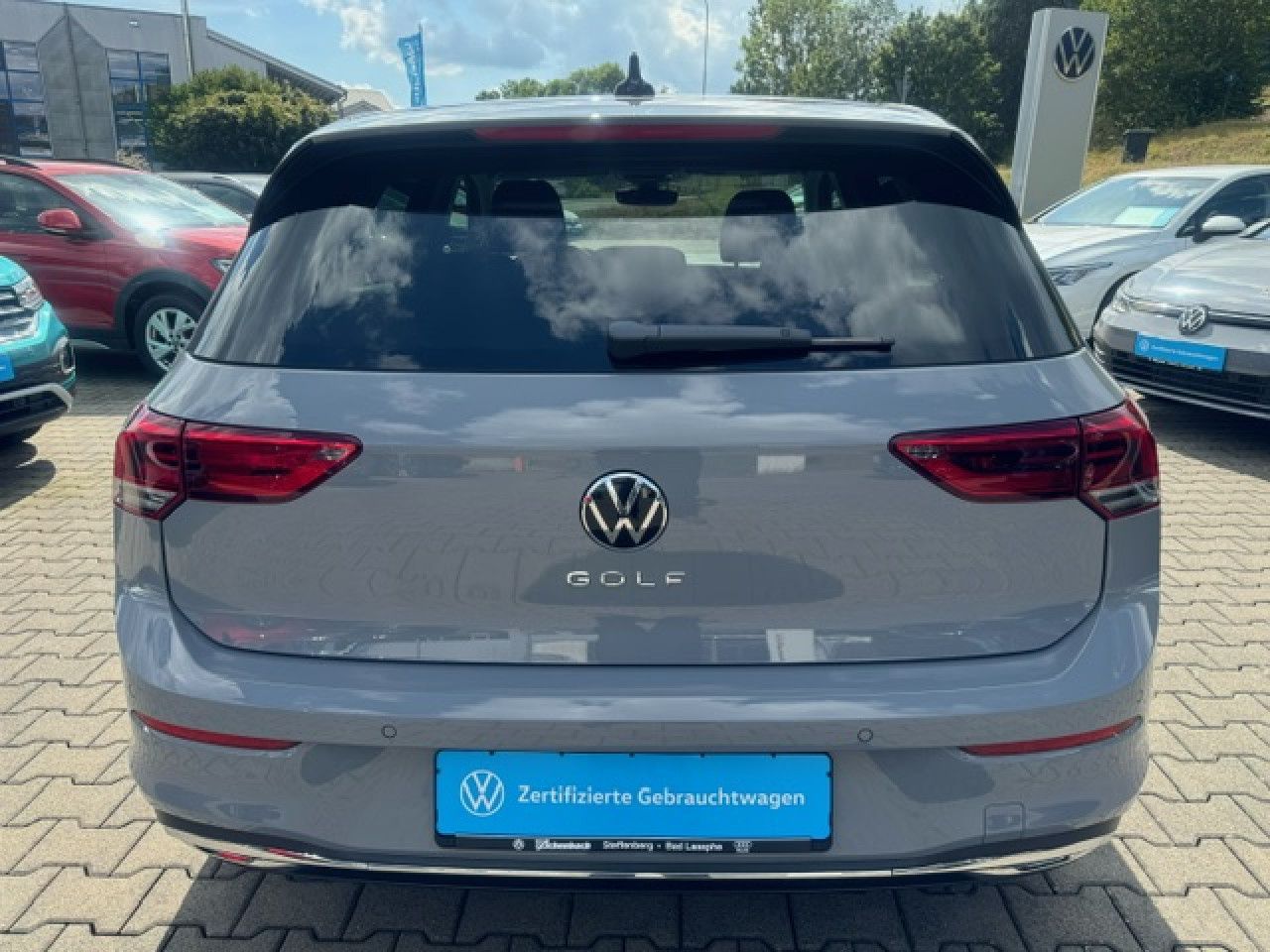 Volkswagen Golf VIII Move 1.5 TSI - Samsaru's Car Outlet