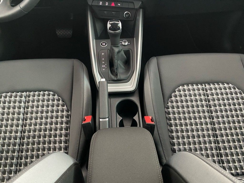 Audi A1 Sportback 25 TFSI advanced - Samsaru's Car Outlet
