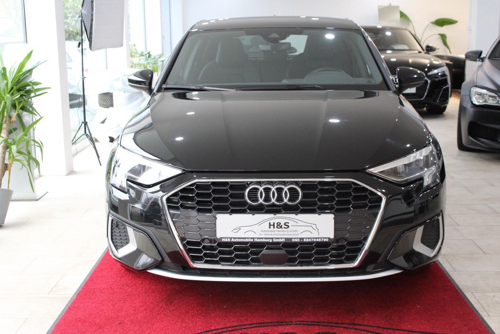 Audi A3 Sportback 35 TFSI Sport - Samsaru's Car Outlet
