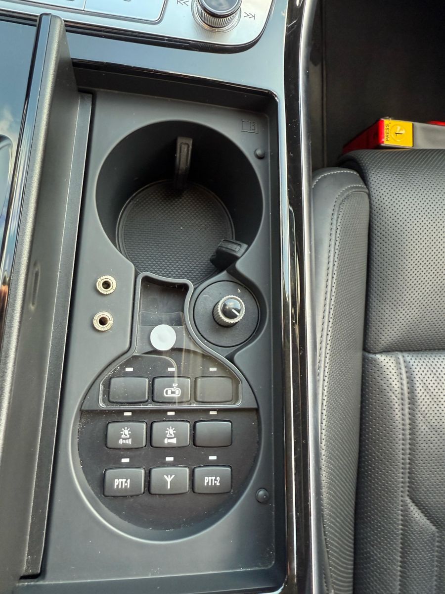 Audi A8 L 4.0 quattro - Samsaru's Car Outlet