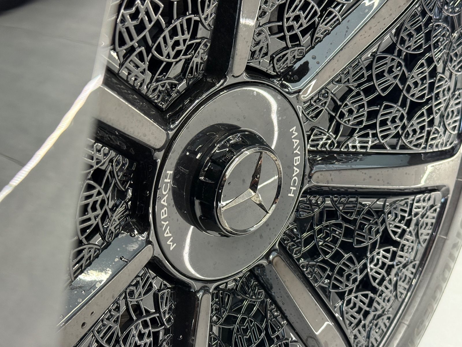 Mercedes-Benz Mercedes-Maybach S 580 - Samsaru's Car Outlet