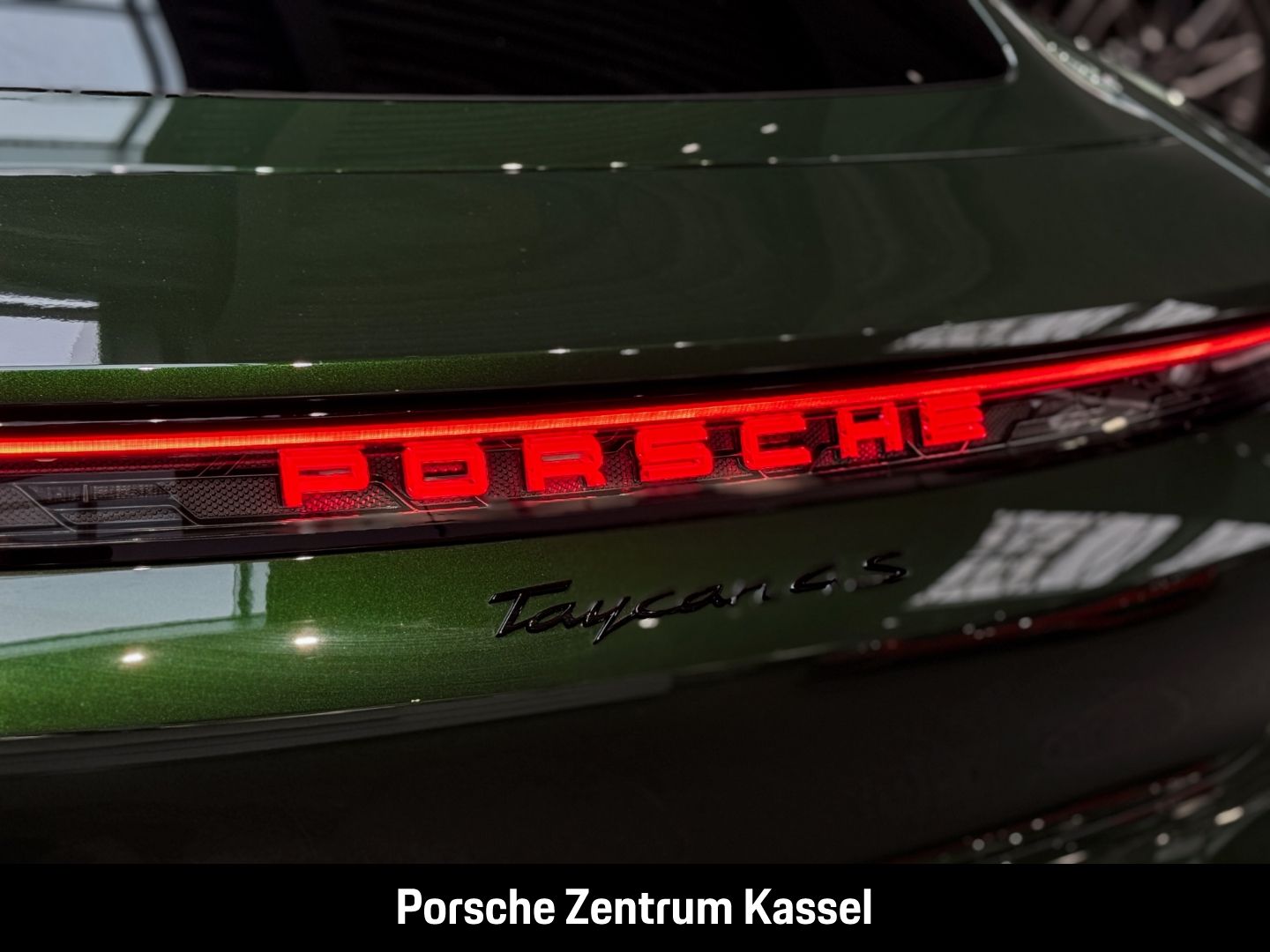 Porsche Taycan 4S Sportpaket Panorama  Bose 360 Kamera