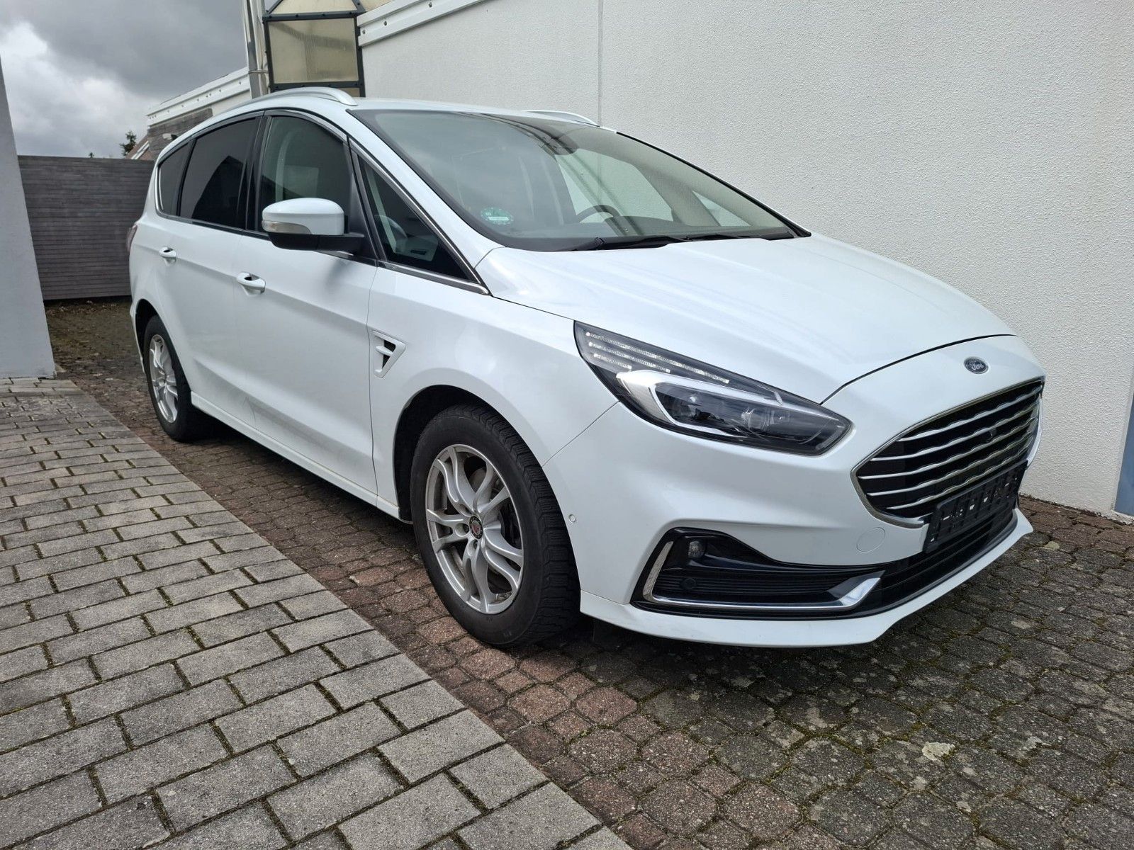 Ford S-MAX 2.0 EcoBlue LED_ACC_Cam_7-Sitz