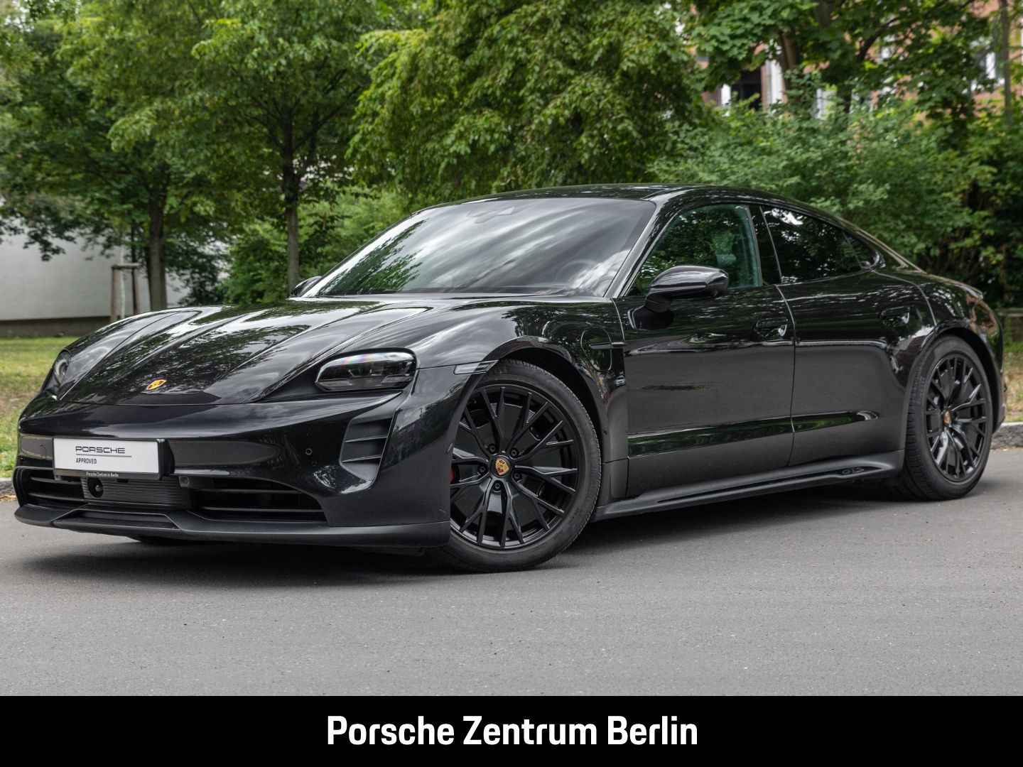 Porsche Taycan GTS BOSE Rückfahrkamera Panoramadach LED