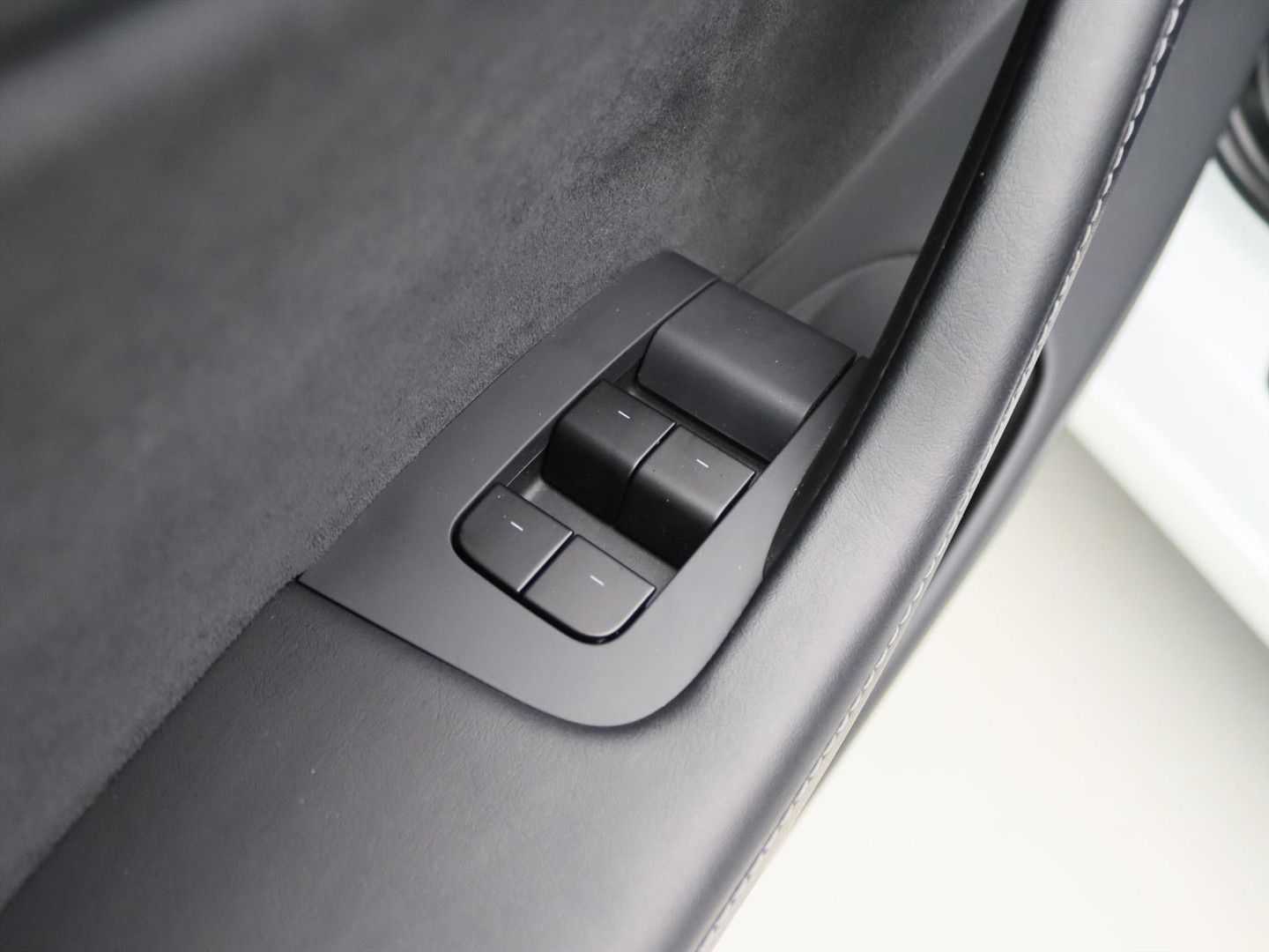 Tesla Model 3 Long-Range AWD 351pk 75 kWh 92% SoH FACE