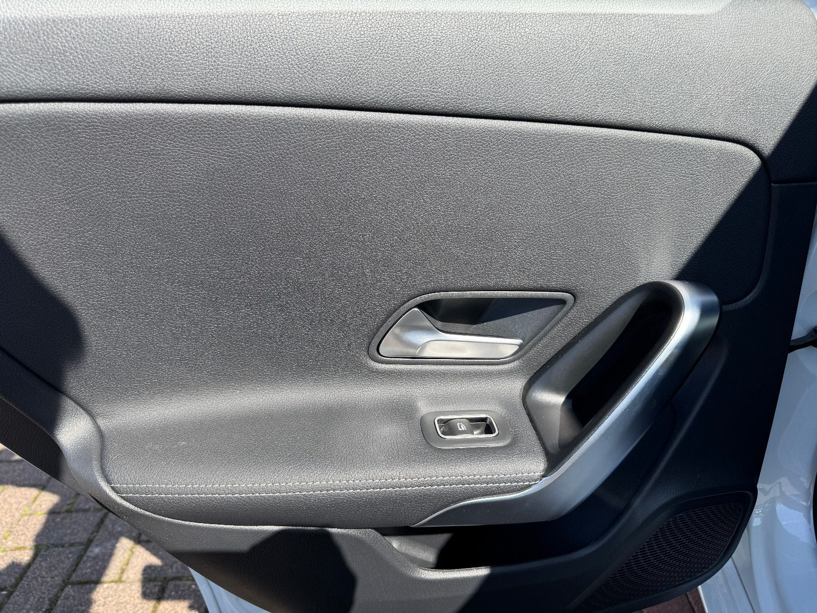 Mercedes-Benz A 180 AMG-Line - Samsaru's Car Outlet