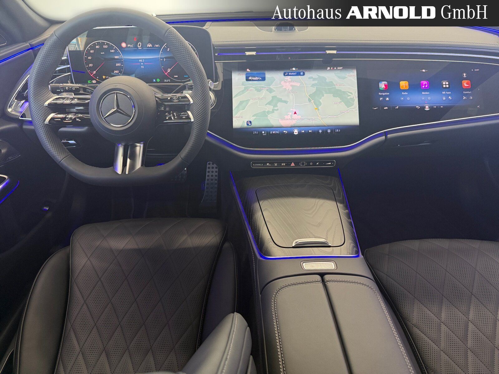 Mercedes-Benz E 450 T d 4M AMG-Line SUPERSCREEN AIRMATIC AHK !