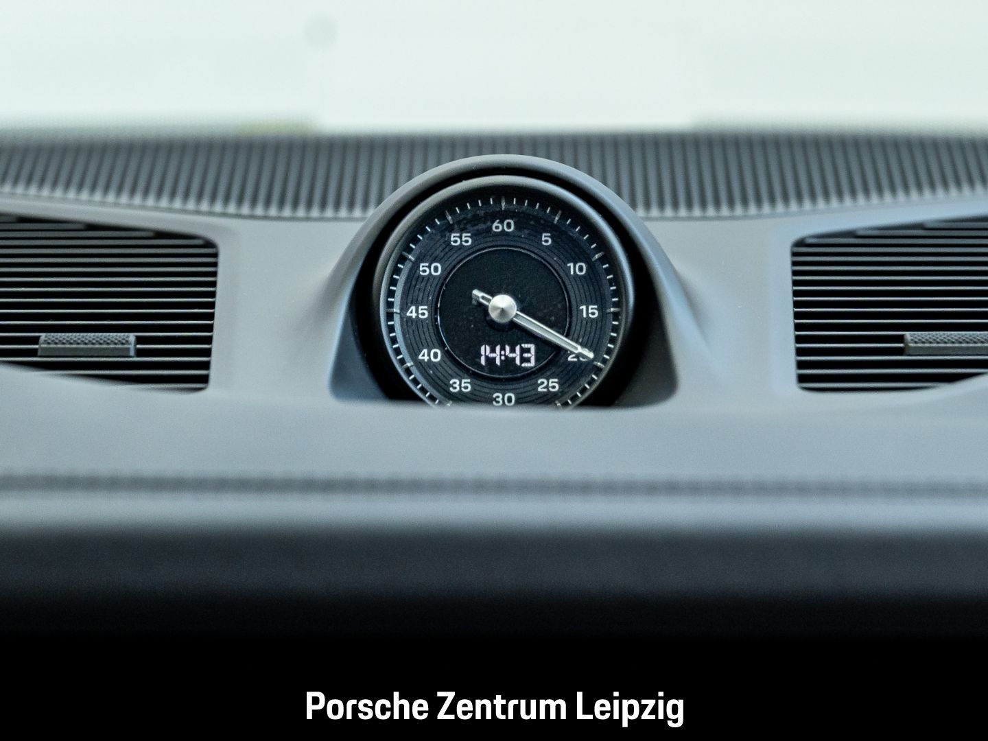 Porsche Cayenne S Coupe HD Massage PDCC InnoDrive HeadUp