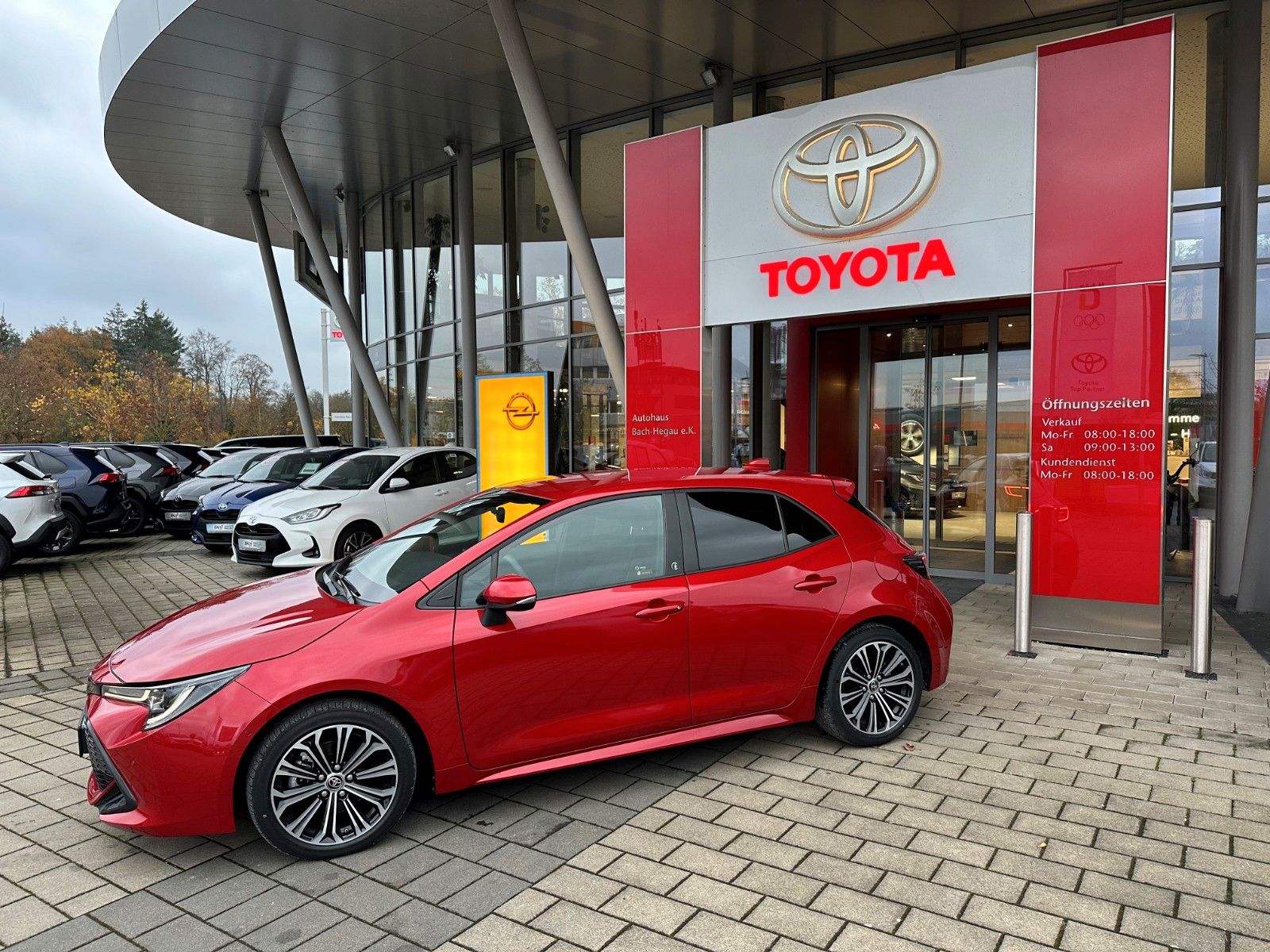 Toyota Corolla 2.0 Hybrid - Samsaru's Car Outlet