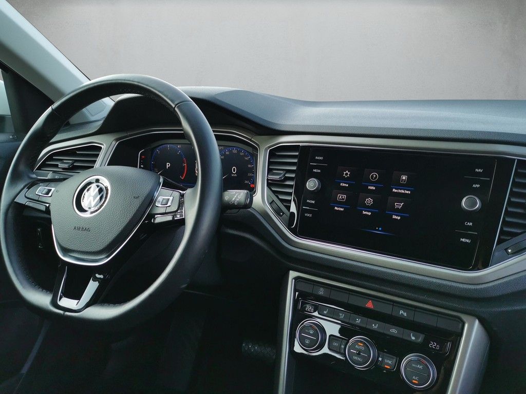 Volkswagen T-Roc 2.0 TDI DSG Style - Samsaru's Car Outlet