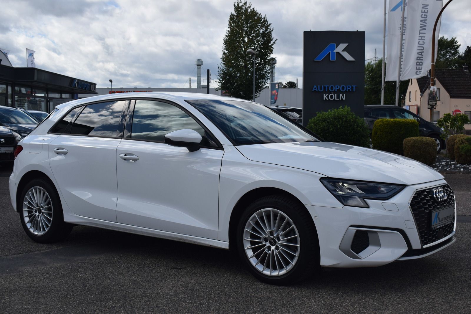 Audi A3 Sportback 30 TDI advanced Automatik/AHK