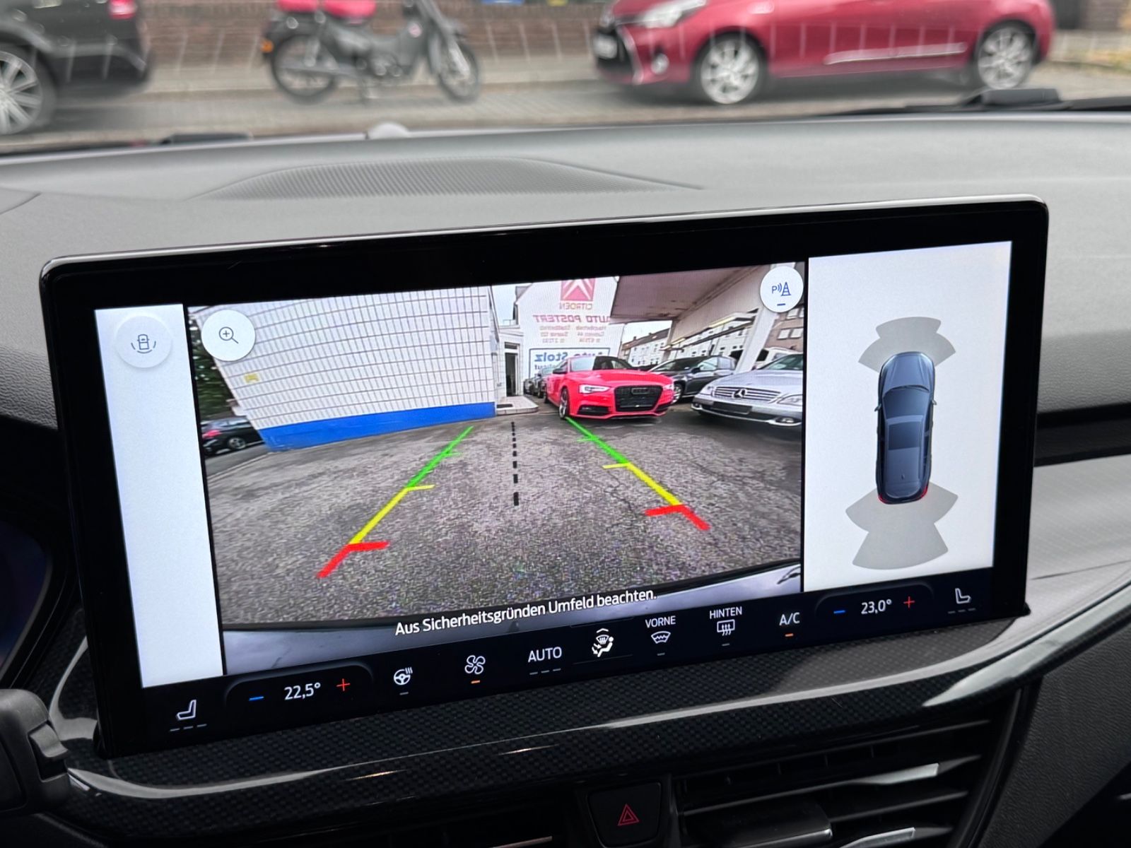 Ford Focus Turnier ST-Line X GROSSES-NAVI,AUTOMATIK