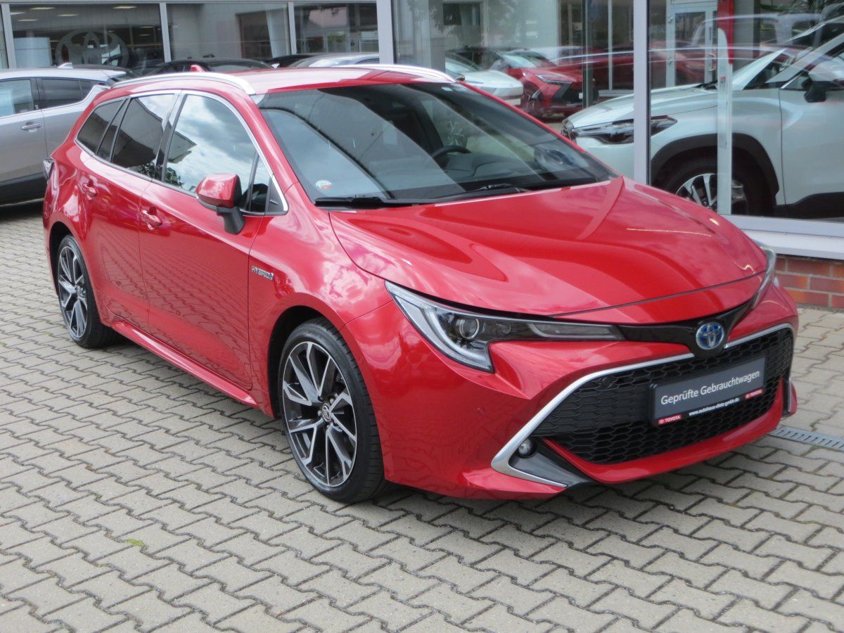 Toyota Corolla 2.0 Hybrid Lounge - Samsaru's Car Outlet