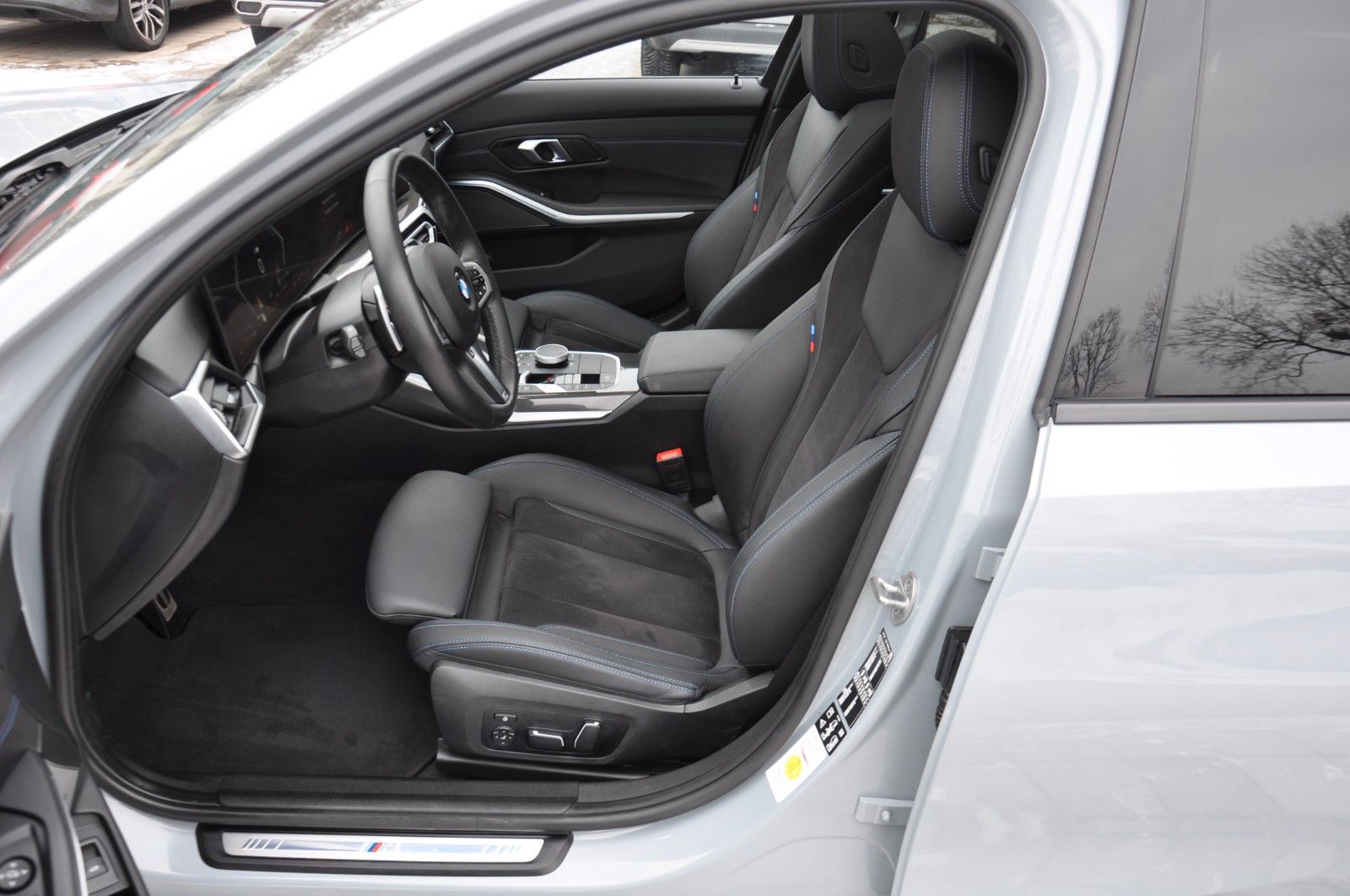 BMW 320 d Touring xDrive M Sport STANDH-PANO-CARBON