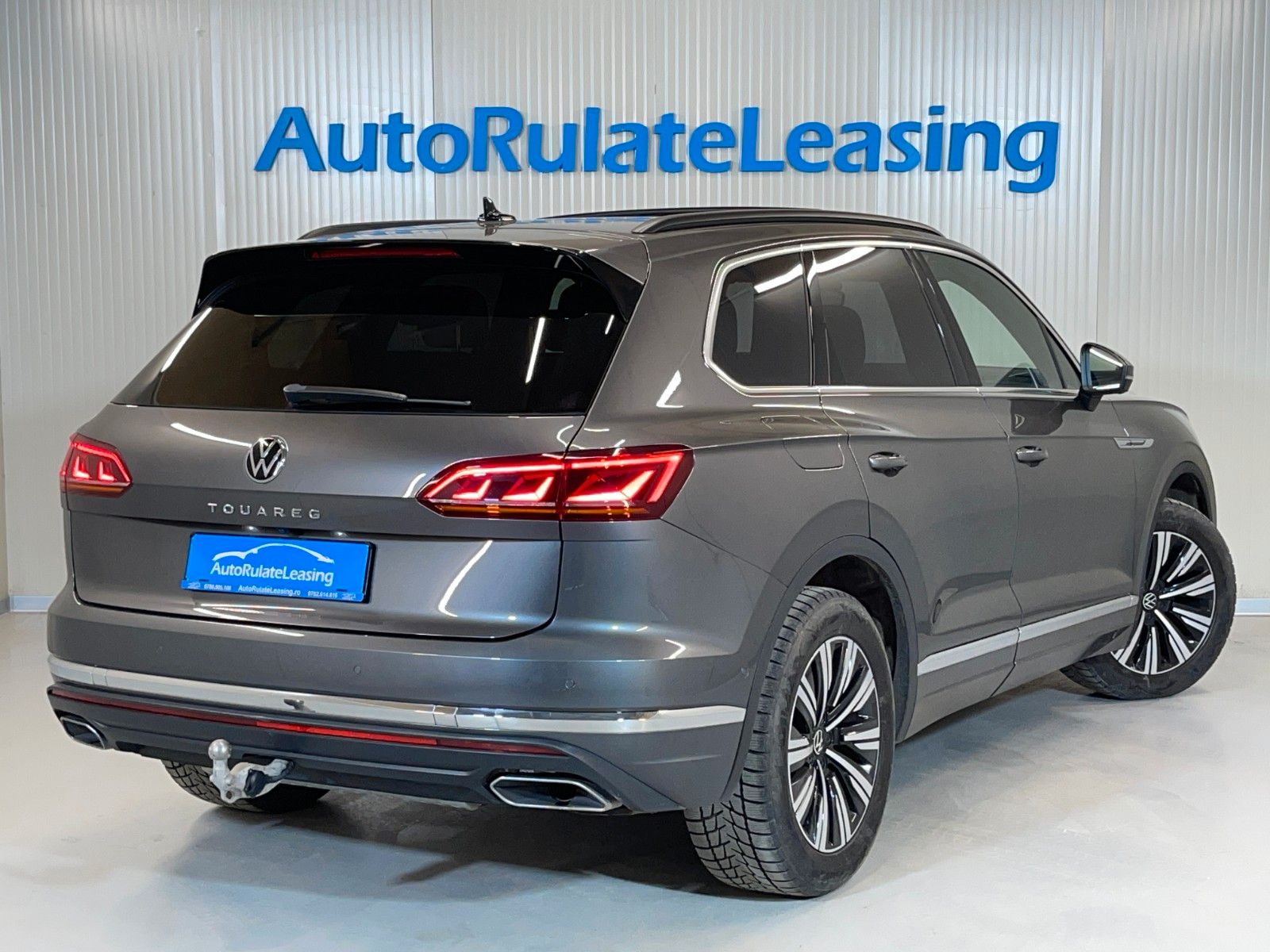 Volkswagen Touareg 3.0 V6 TDI 4MOT Elegance - Samsaru's Car Outlet