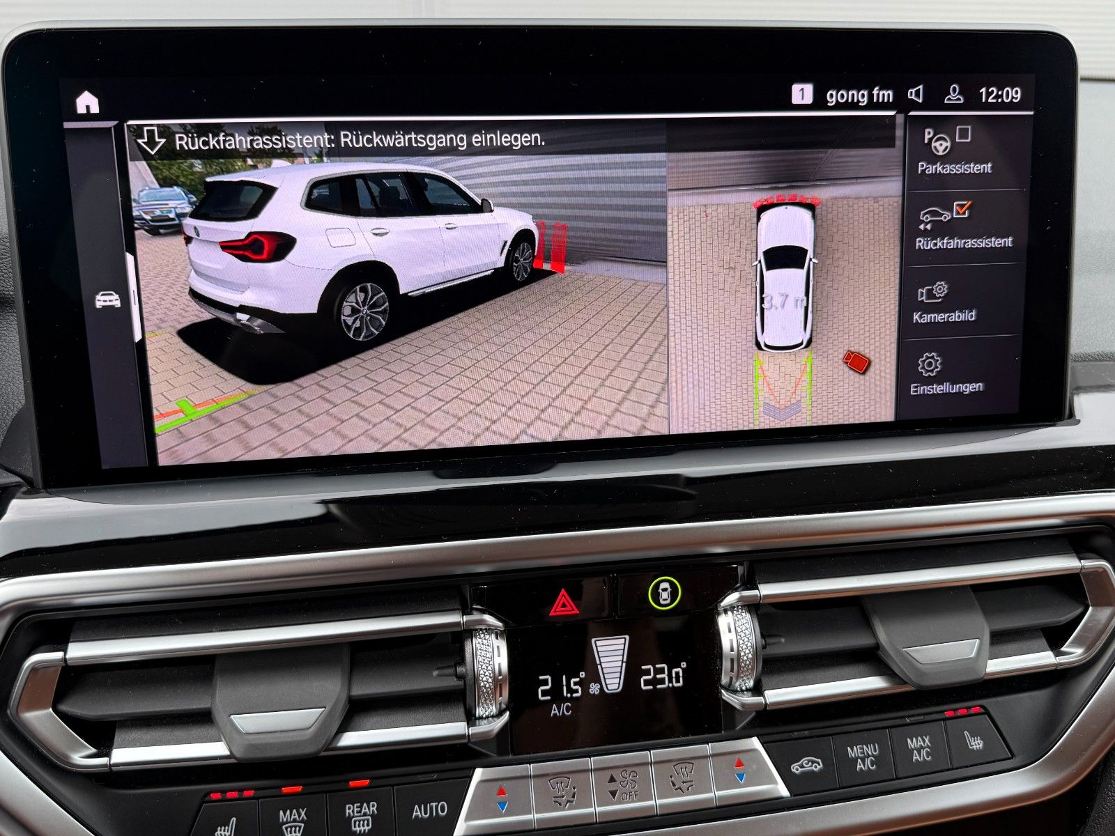 BMW X3 xDrive 20i Laser - Samsaru's Car Outlet