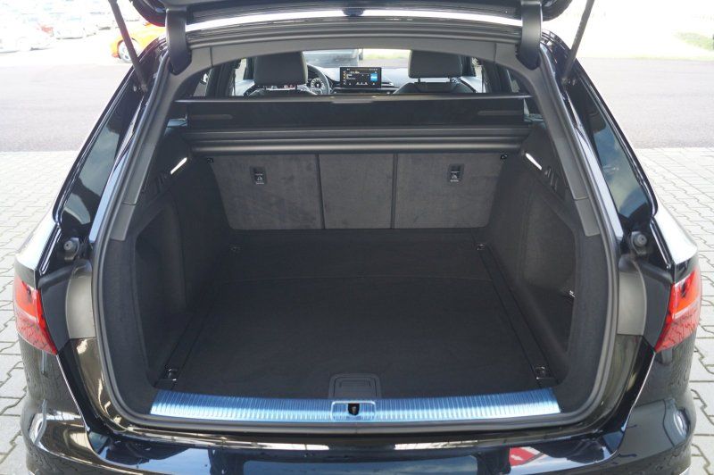 Audi A4 Avant S-Line 40TFSI - Samsaru's Car Outlet