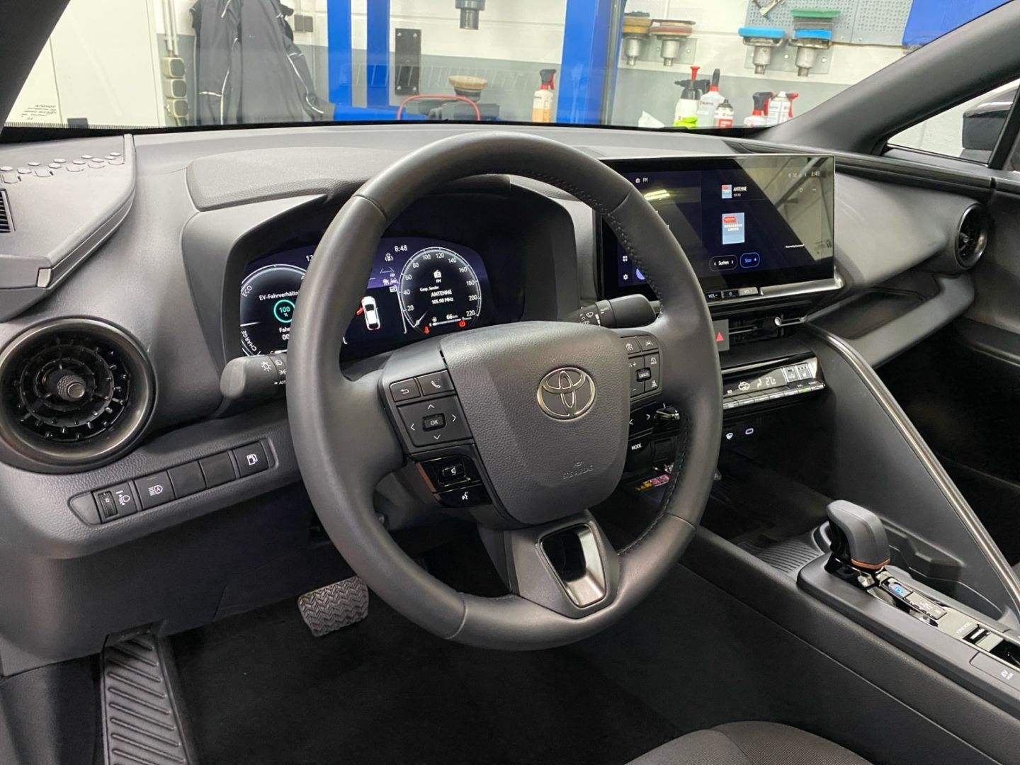 Toyota C-HR 1.8 Hybrid Team D *LED*ACC*CAM*Navi*PDC*SHZ