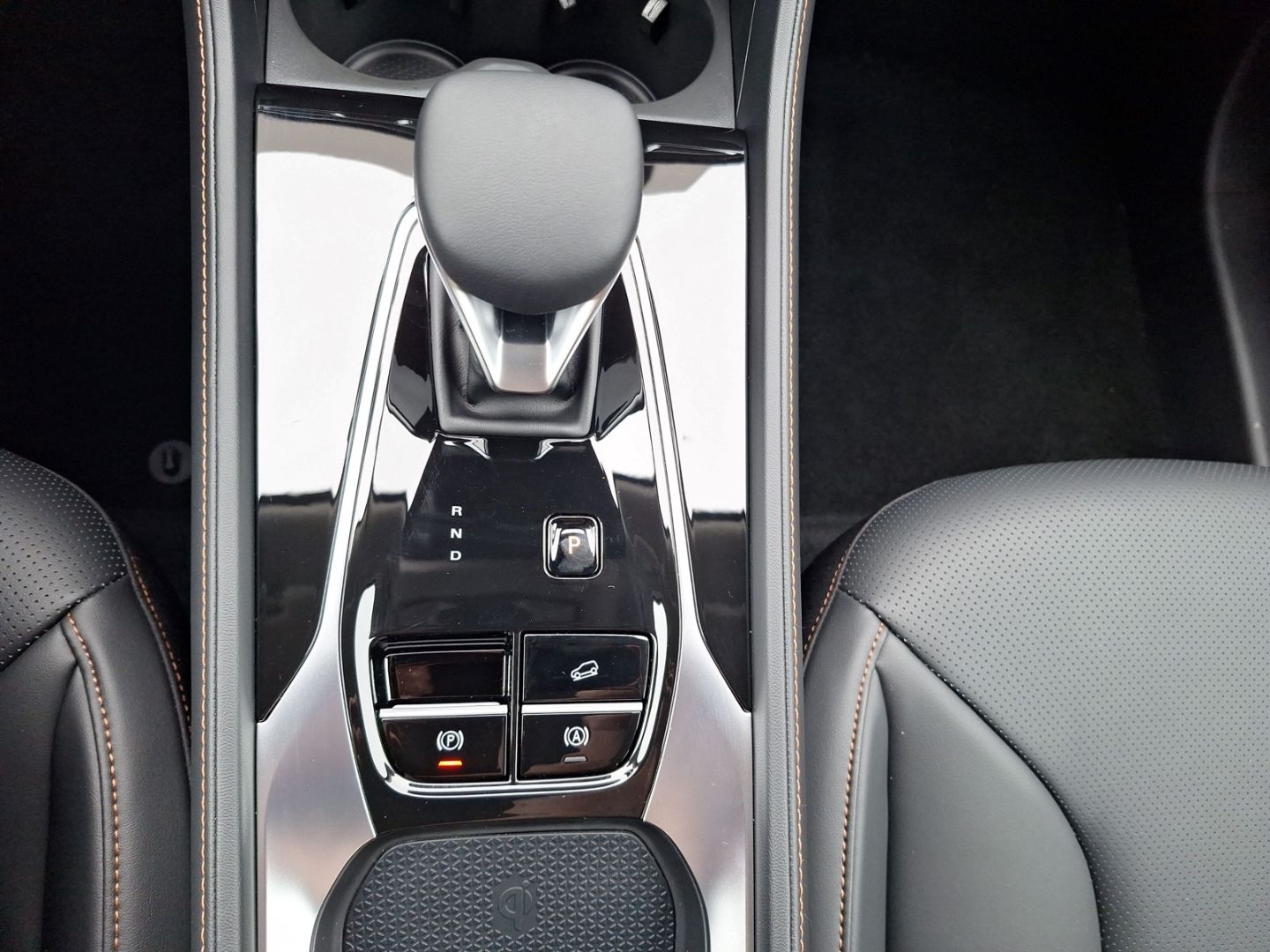 MG HS Hybrid+ Luxury LED LHZ 360° SHZ Navi Tempomat