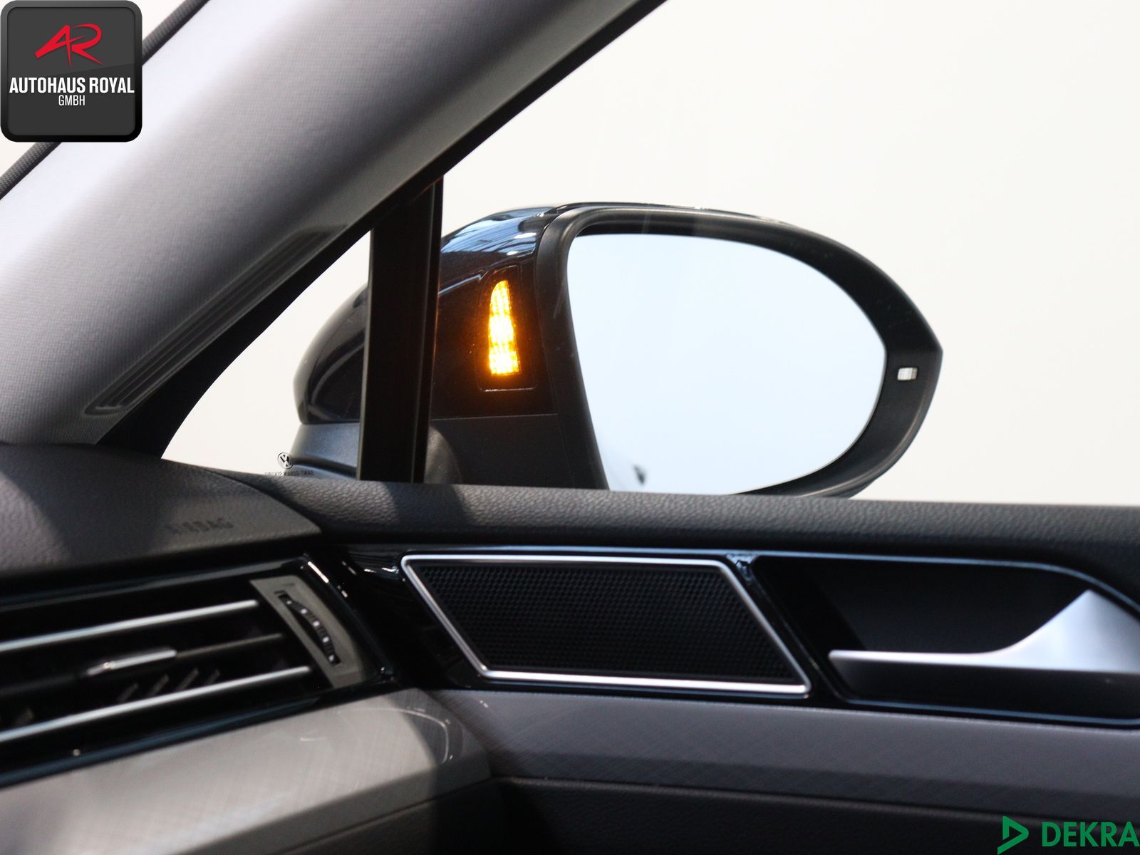 Volkswagen Passat 1.4 TSI GTE - Samsaru's Car Outlet
