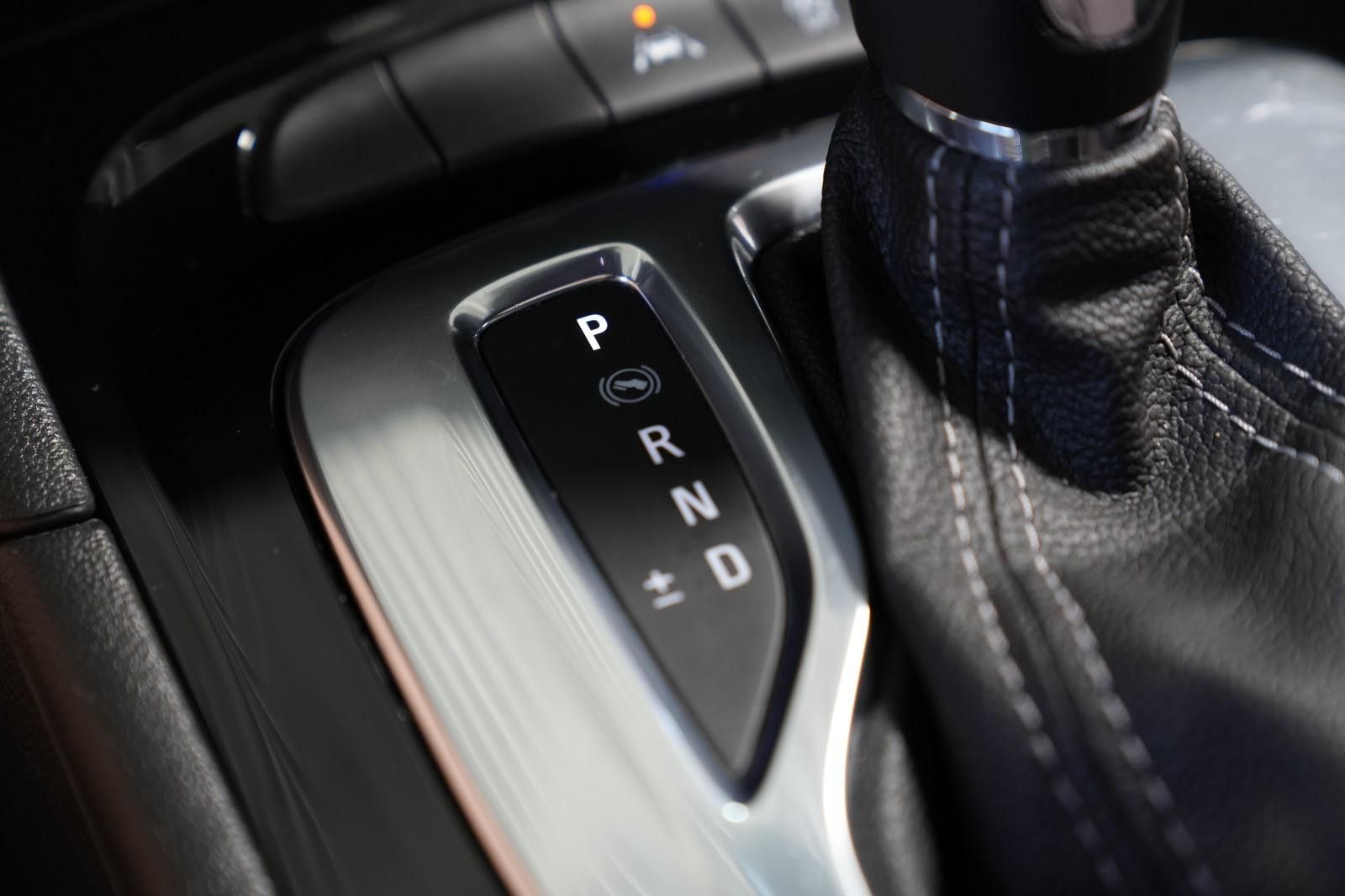 Opel Insignia B Sports Tourer Elegance - Samsaru's Car Outlet