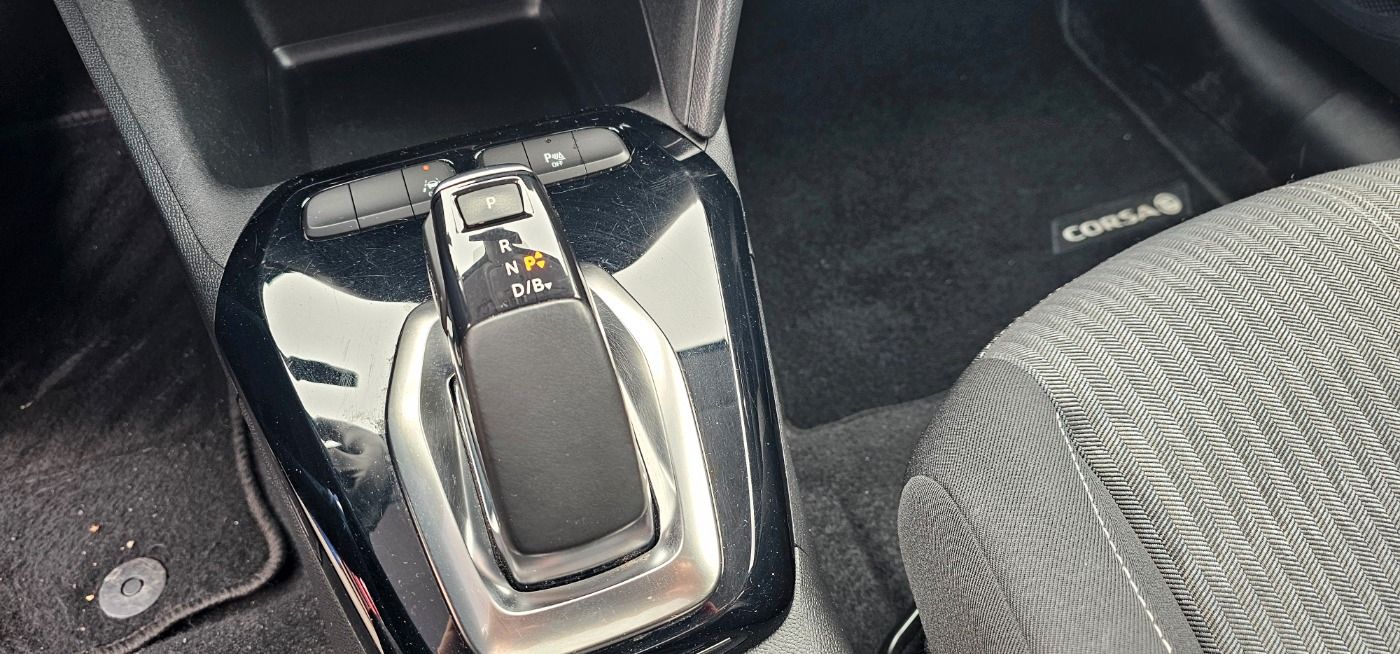 Opel Corsa F e Edition - Samsaru's Car Outlet