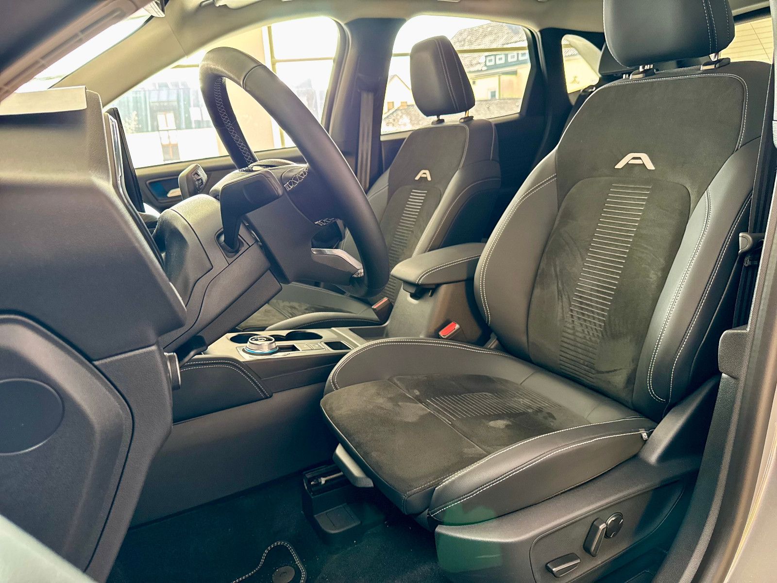 Ford Kuga 2.5 Duratec PHEV Active X*ACC*360°*NAVI*SHZ