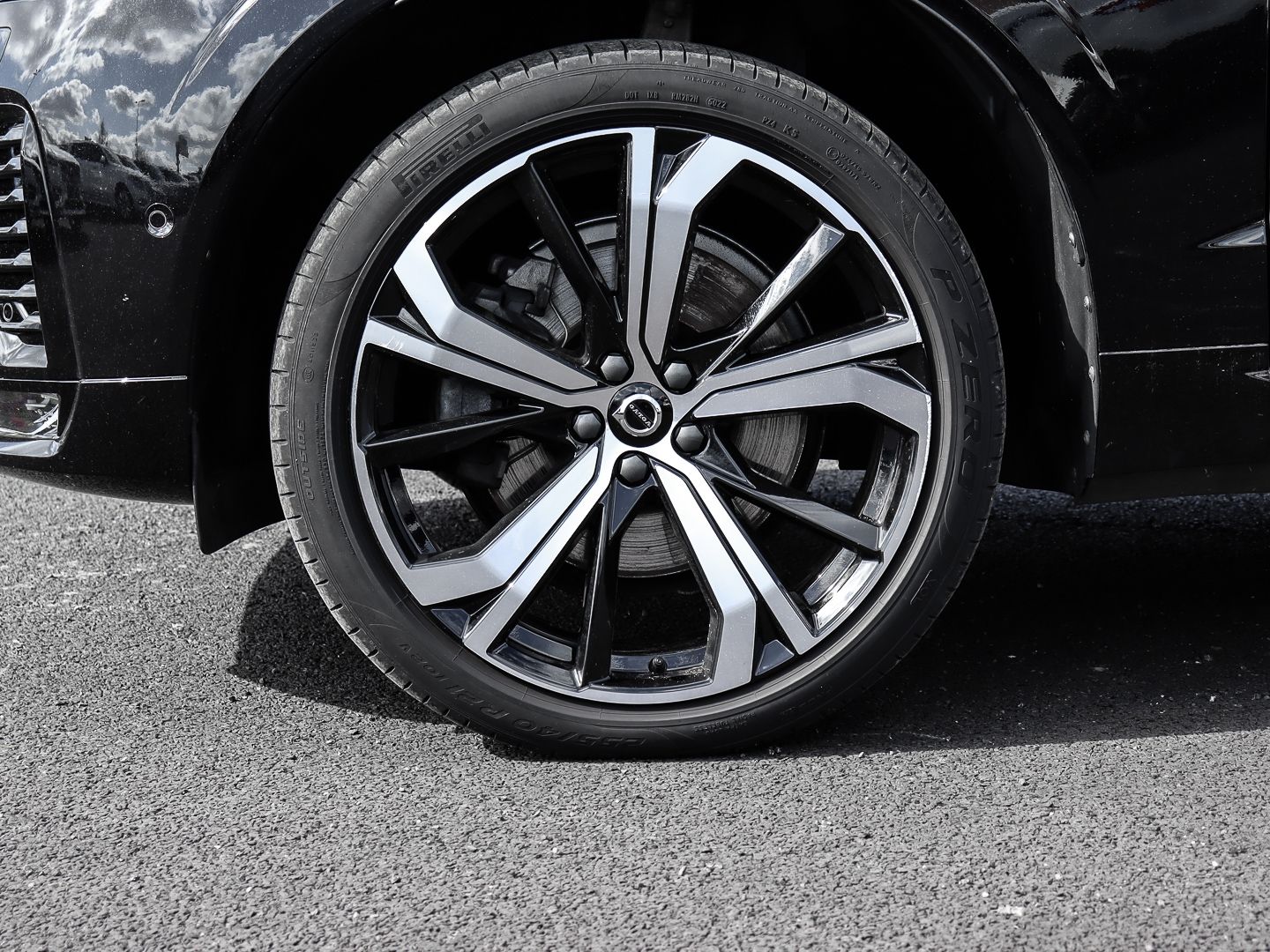 Volvo XC60 Ultimate Dark AWD B4 Diesel EU6d HUD StandH