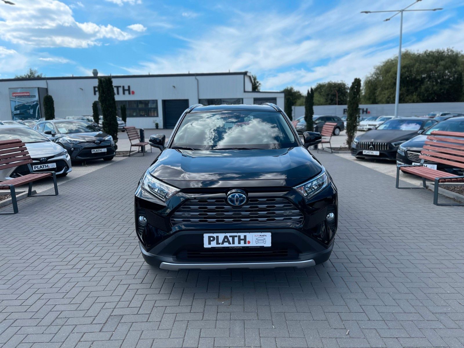 Toyota RAV 4 RAV4 Hybrid 4x2 Business Edition - Samsaru's Car Outlet