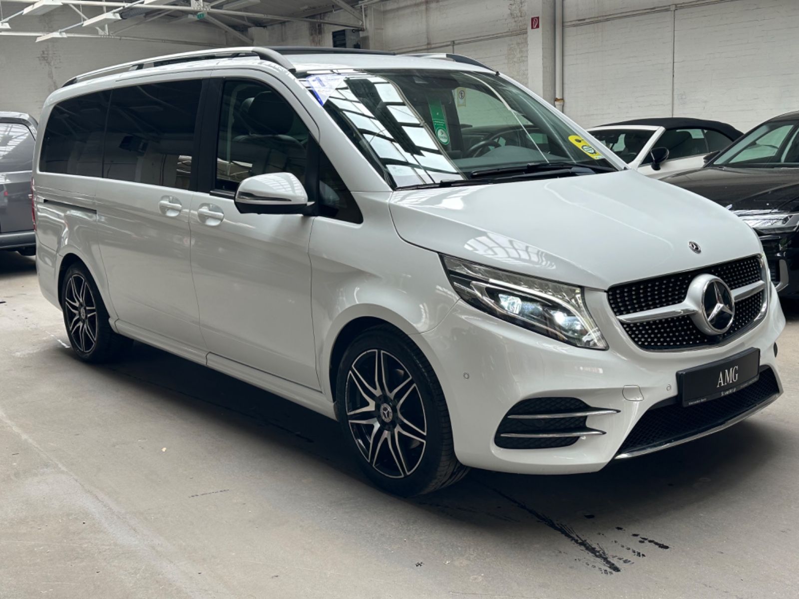 Mercedes-Benz V250d LANG AMG - Samsaru's Car Outlet