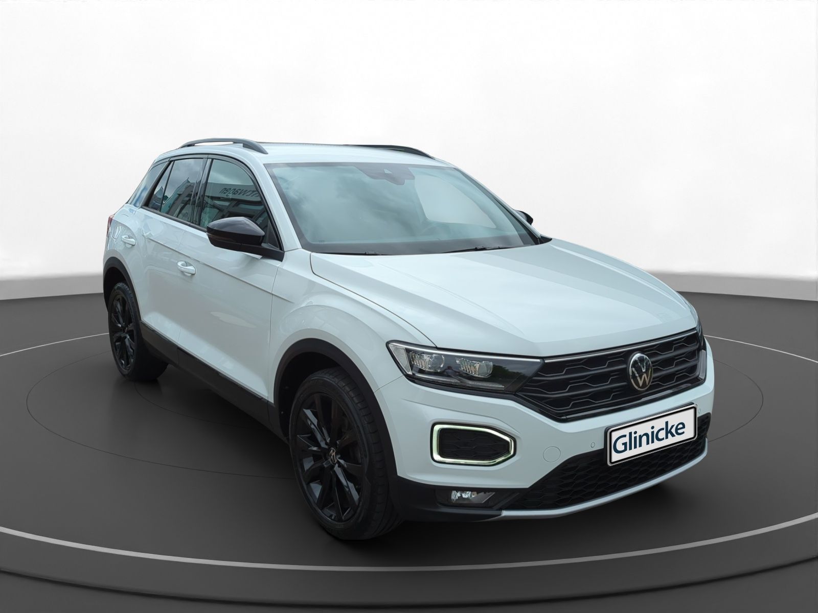 Volkswagen T-Roc 1.5 TSI Sport BlackStyle - Samsaru's Car Outlet