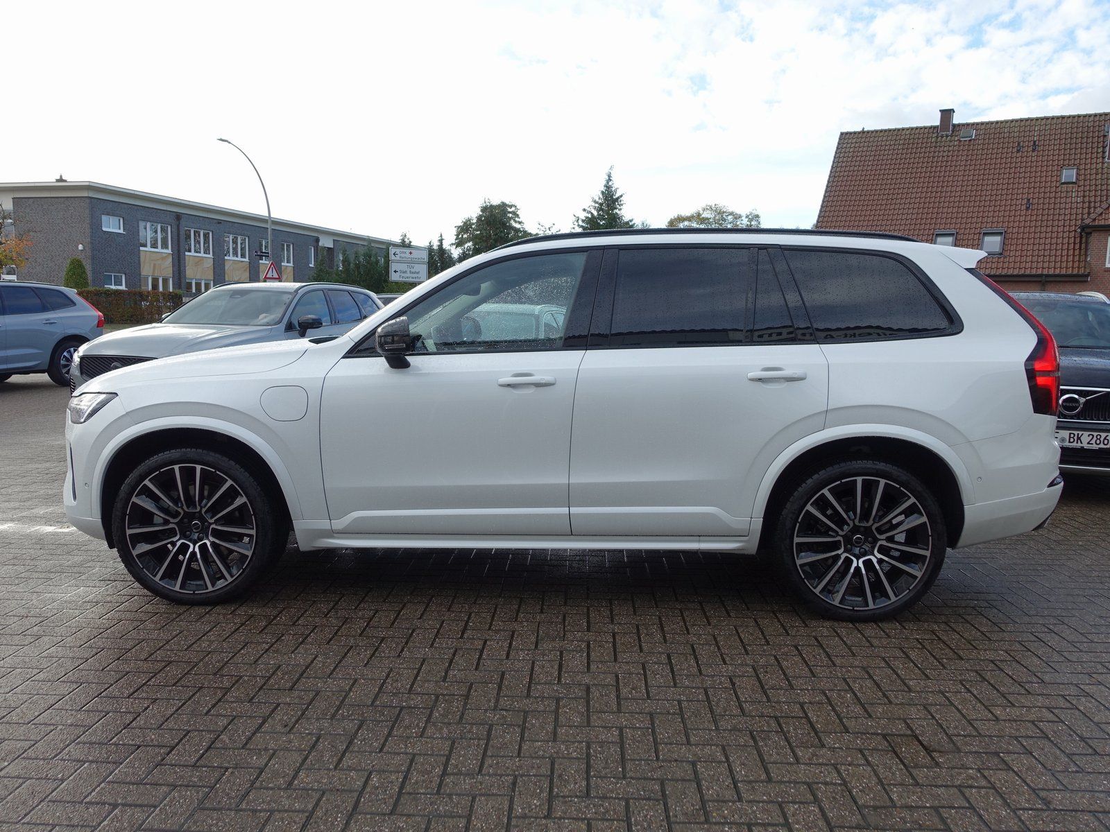 Volvo XC90 Ultra Dark T8 AWD Plug-in Hybrid/AHK/B&W