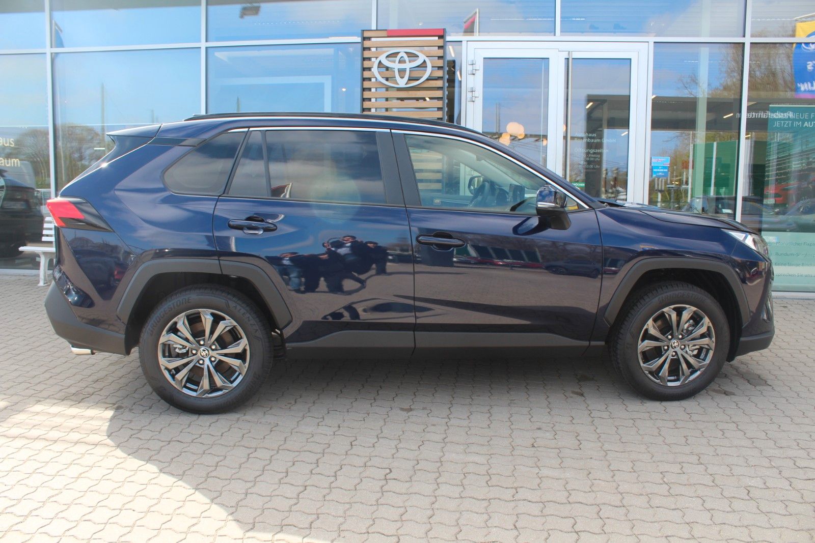 Toyota RAV4 2.5 Hybrid Teamplayer*LED*KAMERA*PDC*NAVI*