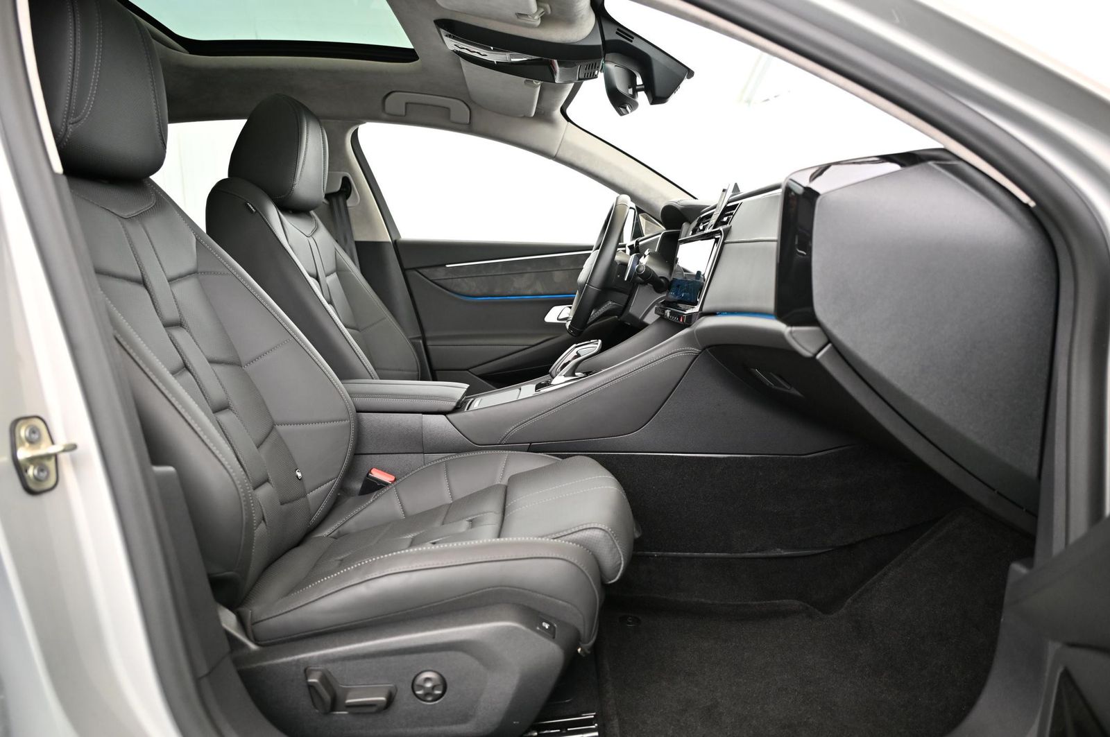 DS Automobiles DS9 1.6 E-Tense 250 OPERA UVP 74.000 EUR