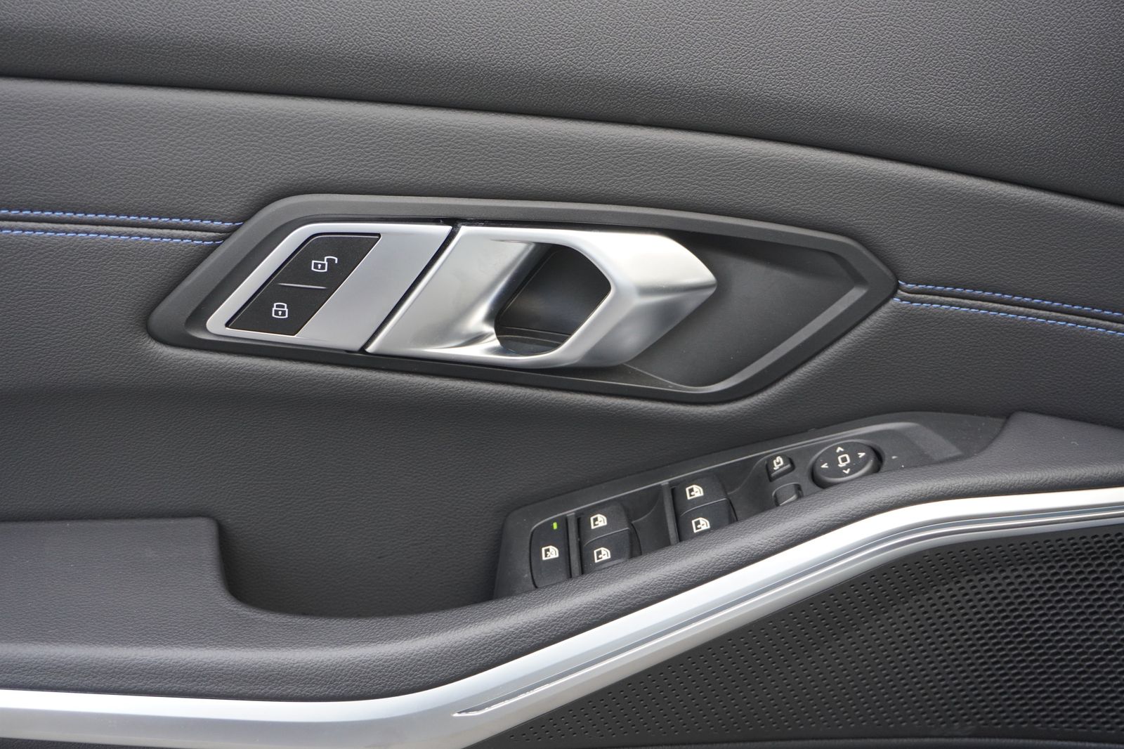 BMW 330e xDrive Touring M Sport - Samsaru's Car Outlet