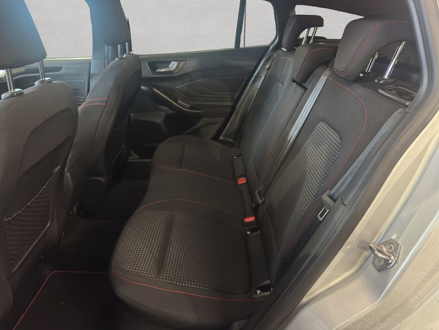 Ford Focus Turnier 1.0 EcoBoost Hybrid Aut. ST-LINE X